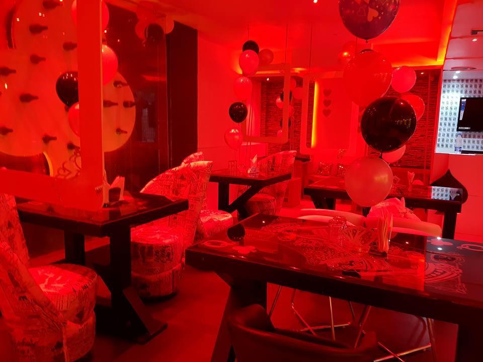 Hotel Mandakini Lush Kanpur Exteriör bild